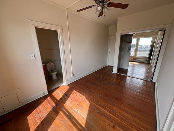 3rd image of 2532 Daly St APT 306