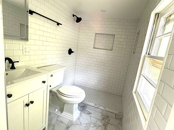 5th image of 60 N Washington St Floor 2