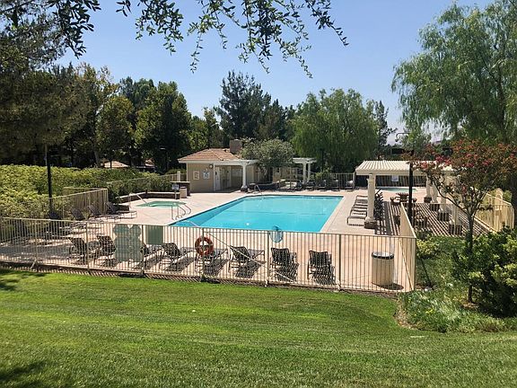 4th image of 27833 Sweetwater Ln