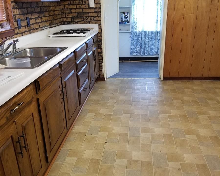 2nd image of 120 14th St