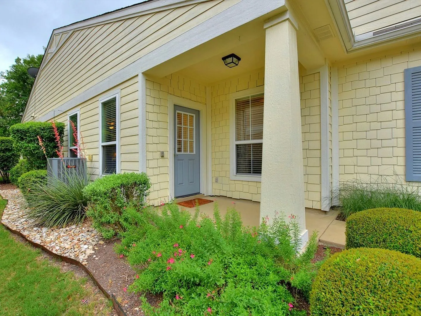 Welcome Home to 304 Essex Lane! Unfurnished Sun City Rental Available October 1st! — Photo 3