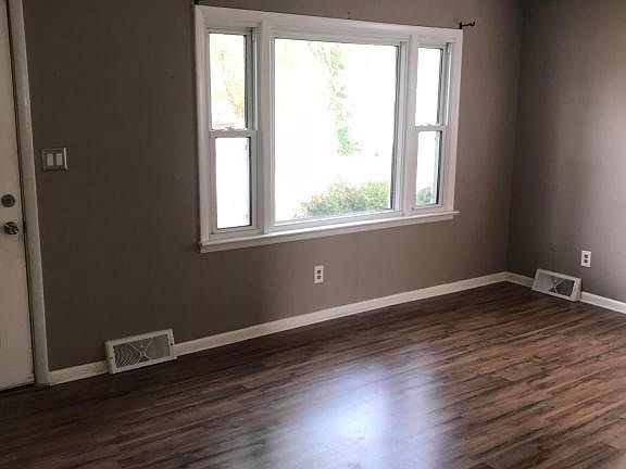5th image of 4812 Burkhead Ave