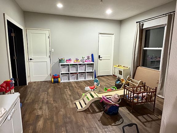 4th image of 21540 368th St