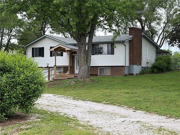 5th image of 21282 Parallel Rd