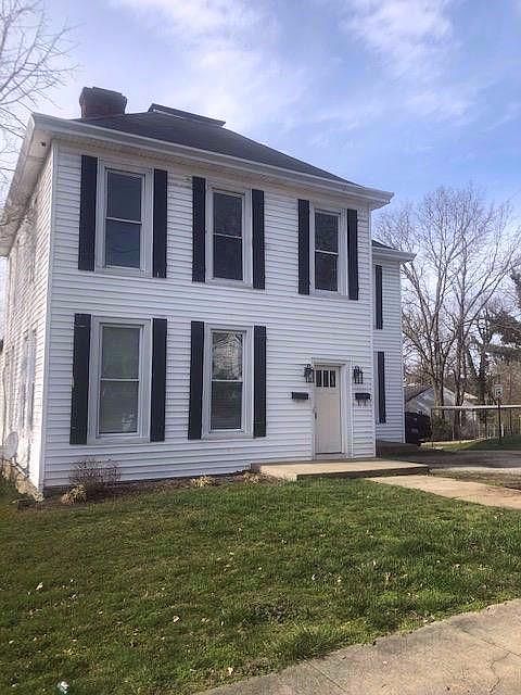 2nd image of 137 Boone Ave Unit B