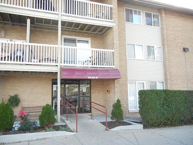 1st image of 920 Beau Dr Unit 204