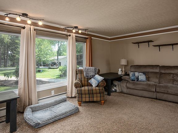 5th image of 513 Dogwood Ln