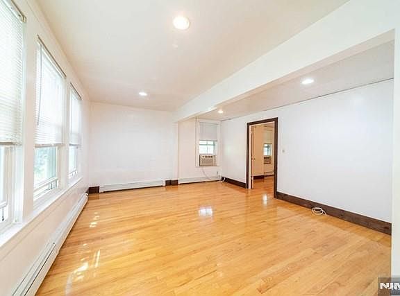 2nd image of 18 Hardenburgh Ave APT 1