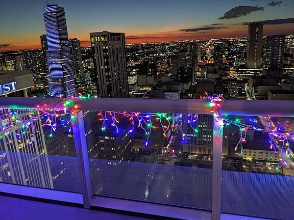 2nd image of 50 Biscayne Blvd APT 4109