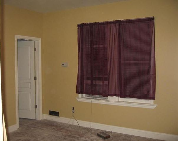 2nd image of 17 Willow St