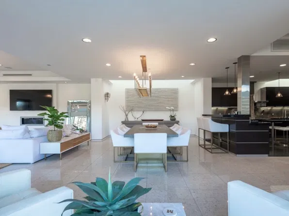 12148 Travis St, Los Angeles, CA 90049