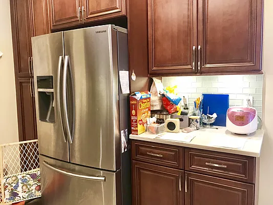 Rented by Voro, LLC | media 16