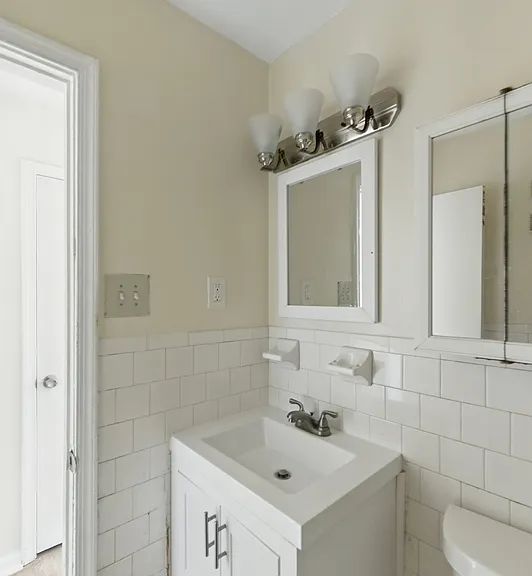 711 Easy St #2 — Photo 10
