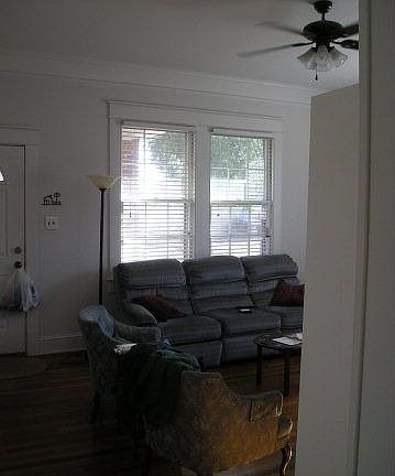 3rd image of 416 Abbott Ave