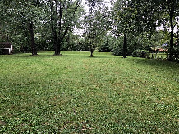 4th image of 1489 Benson Dr