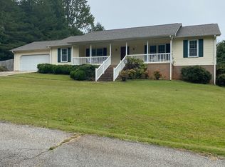 3 Theodore Ct, Greenville, SC 29611