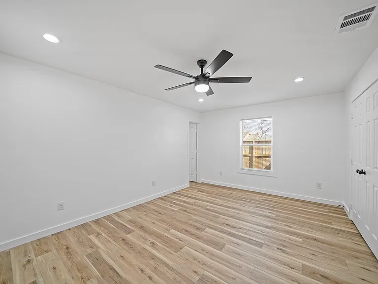 4154 Erby St #A — Photo 16