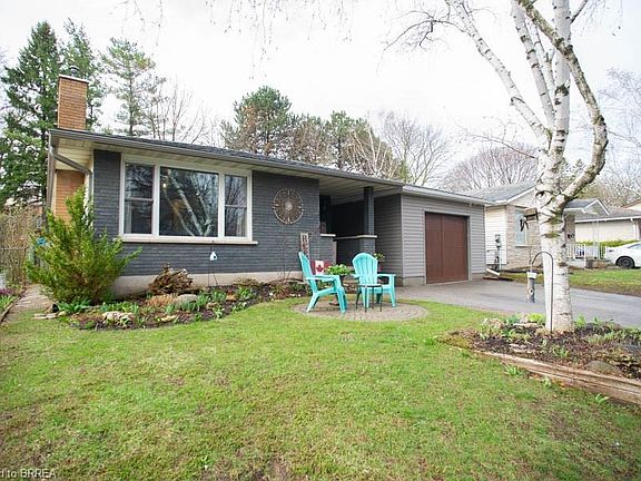 4th image of 102 Century Hill Dr