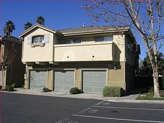 1st image of 303 Oleander Dr