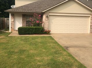 5701 Elmwood Pl, Fort Smith, AR 72903