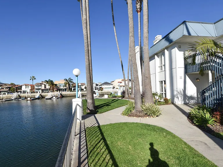 63 Antigua Court — Photo 3