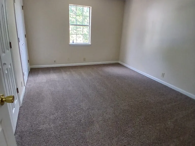 680 Hiwassee Ave NE #4 — Photo 5