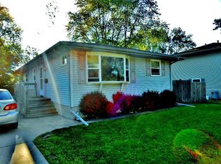372 N Wabash St, Hobart, IN 46342