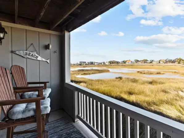 1801 Canal Dr, Carolina Beach, NC