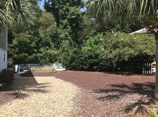 Fish Shack Aly #20, Murrells Inlet, SC 29576