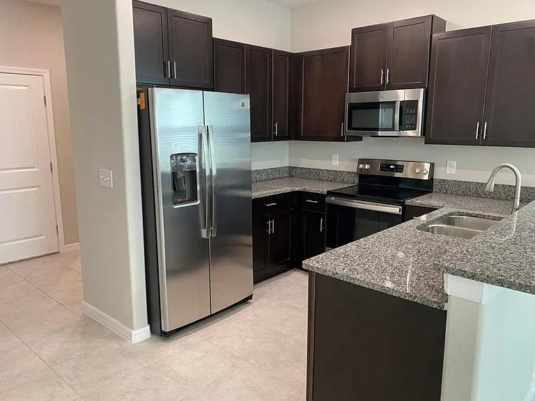 8495 Essington St — Photo 2