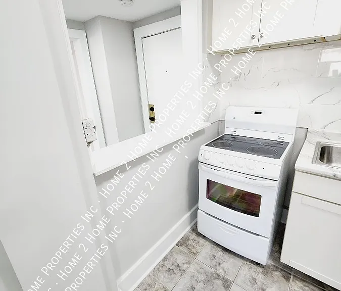 561 Parent Ave #10 — Photo 9