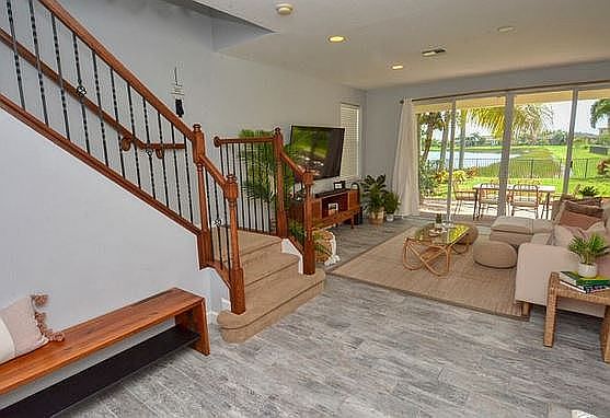 1st image of 12049 SW Knightsbridge Ln