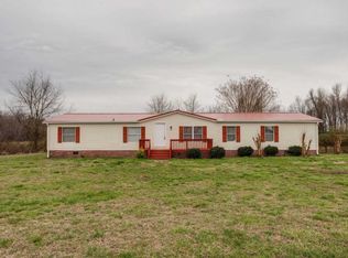 25 Country Dr, Fayetteville, TN 37334