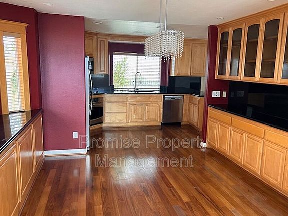 3rd image of 3176 San Helena Dr