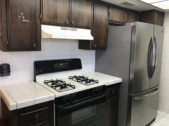 4th image of 3152 S Eastern Ave Unit 35
