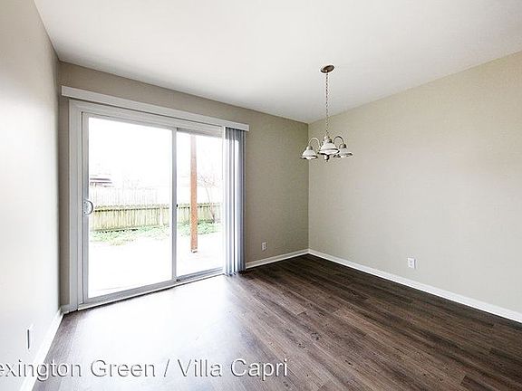 4th image of 2511 Vinewood Dr APT 1025