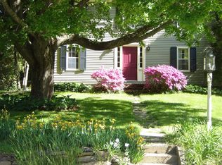 311 Brookfield Rd, Brimfield, MA 01010