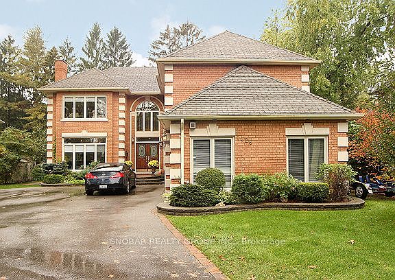 2nd image of 1426 Lorne Park Rd