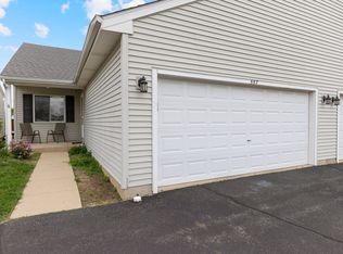 557 Sandy Ct, Harvard, IL 60033