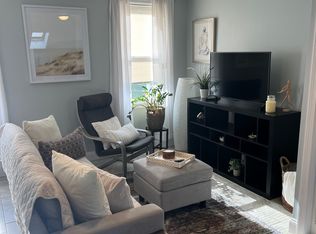 108 Grove St FLOOR 3, Providence, RI 02909