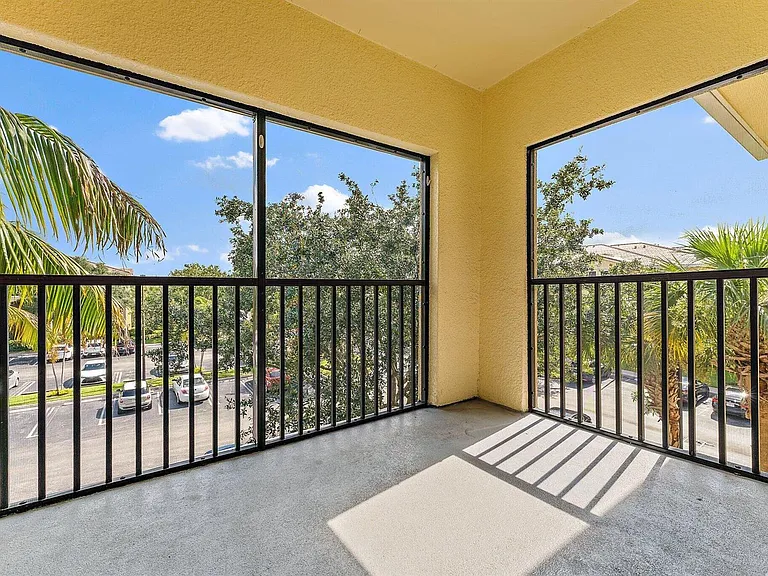 2727 Anzio Ct #301 — Photo 26