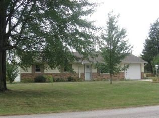 2909 Meadow Crest Ln, Muncie, IN 47303