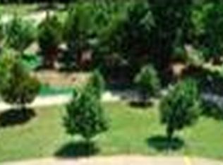 8900 Lake Rd, Ponca City, OK 74604