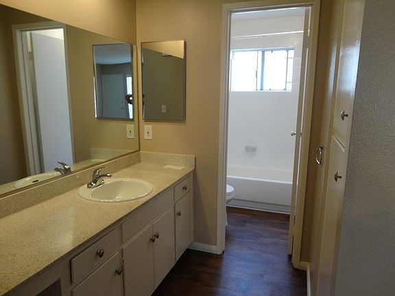4th image of 4419 Cleveland Ave APT 4