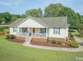 25 Cabin Bar Dr, Clayton, NC 27520