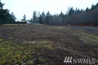 2nd image of 1626 E Agate Rd
