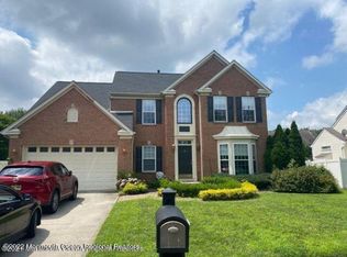 3 Chad Ln, Howell, NJ 07731