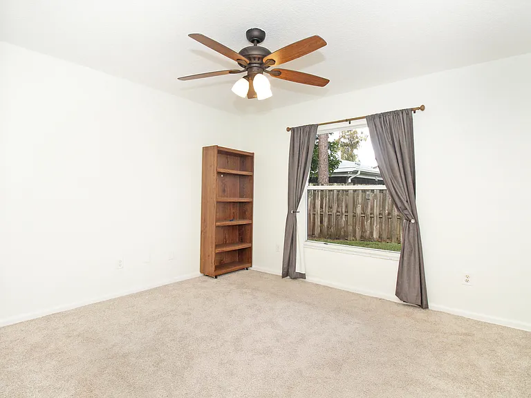 896 Rose Ct — Photo 44