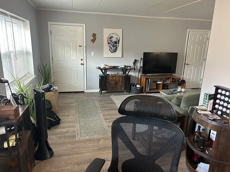 1701 E St #17 — Photo 3