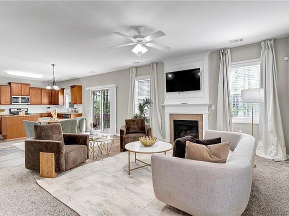 4th image of 2501 Redbud Meadow Ln